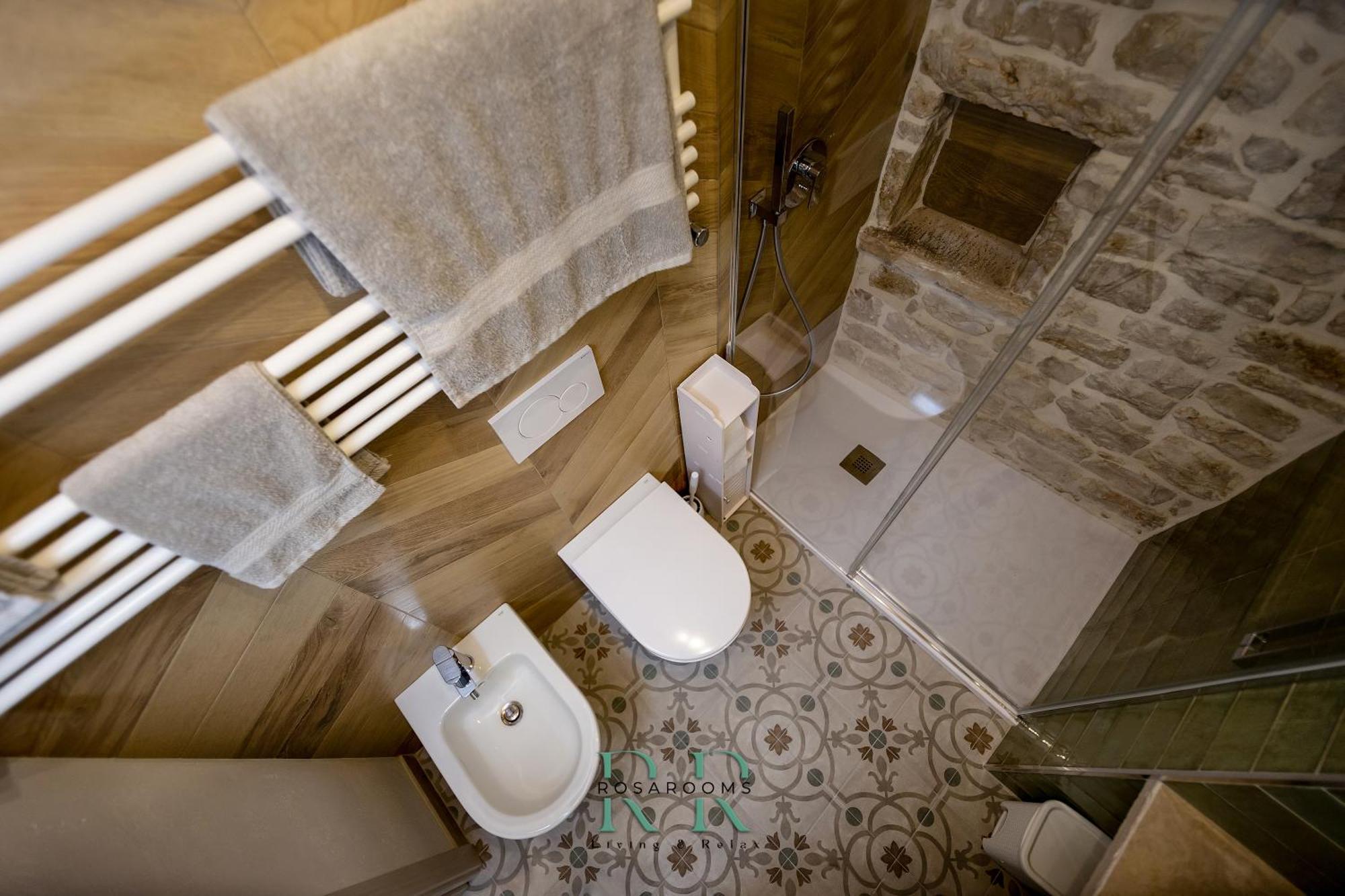 Rosa Rooms - Living & Relax - Family House Bisceglie Exterior foto