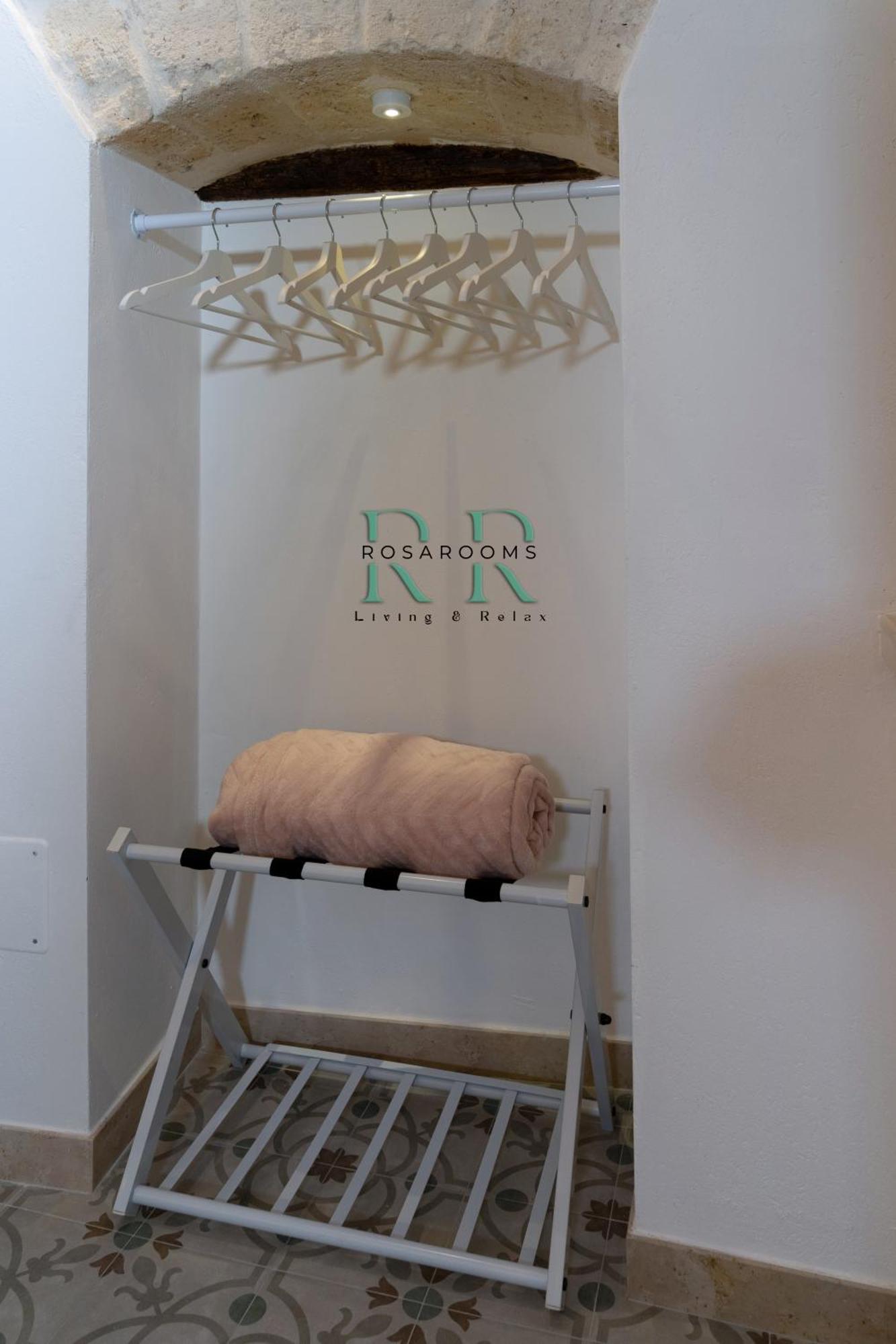 Rosa Rooms - Living & Relax - Family House Bisceglie Exterior foto