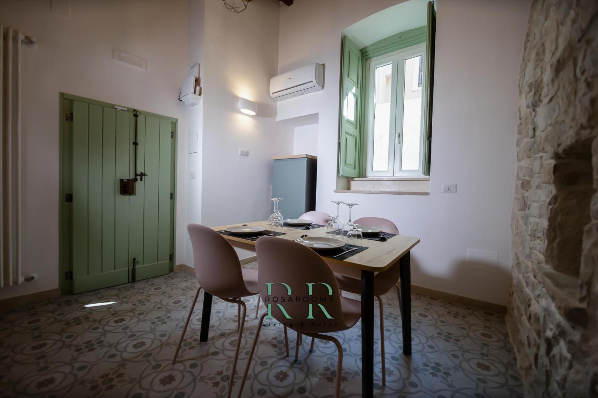 Rosa Rooms - Living & Relax - Family House Bisceglie Exterior foto