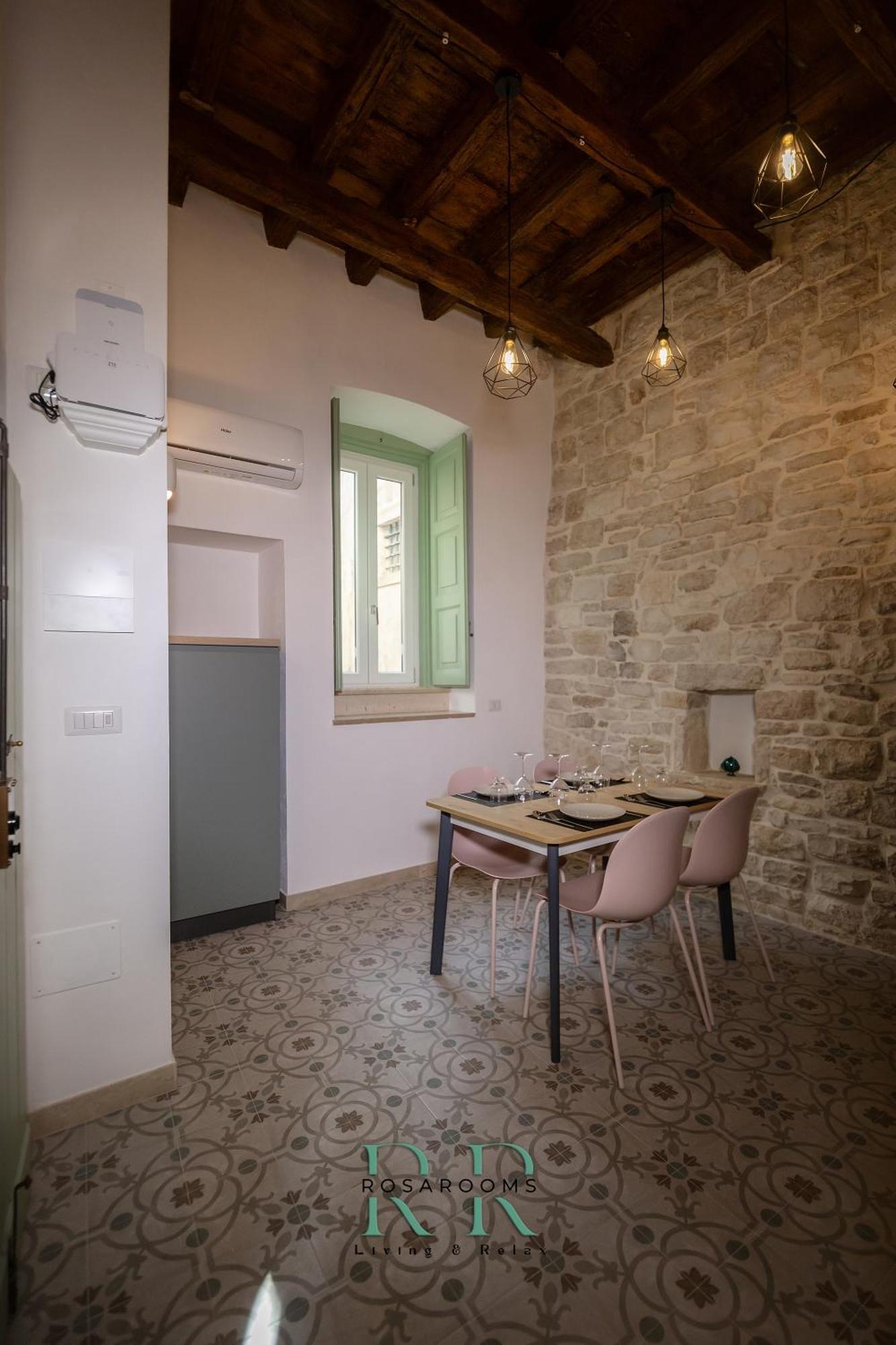 Rosa Rooms - Living & Relax - Family House Bisceglie Exterior foto
